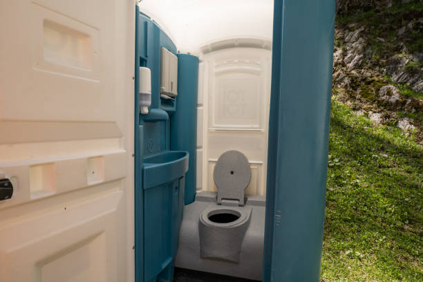 Best Emergency porta potty rental  in Wathena, KS